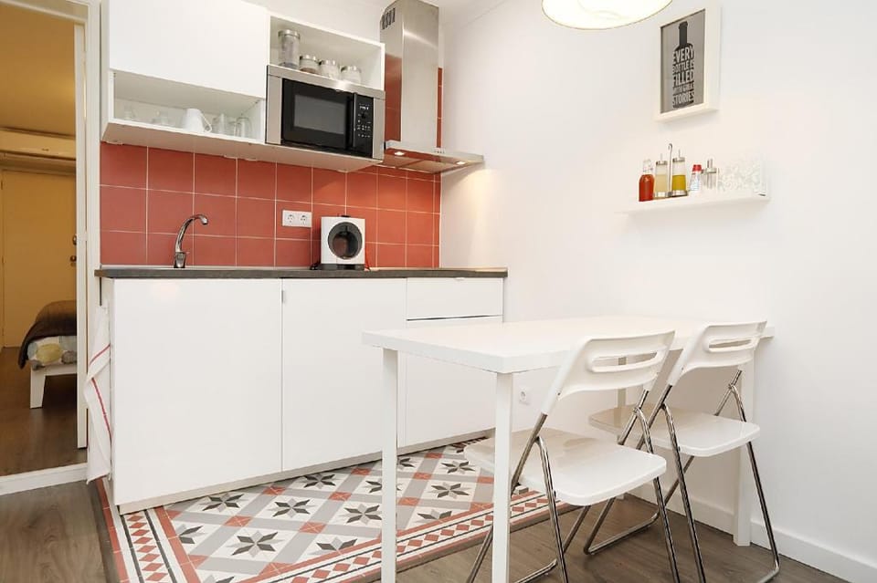PS LISBON FLATS-Av Liberdade V - Clean&Safe Stamp Apartment in Lisbon