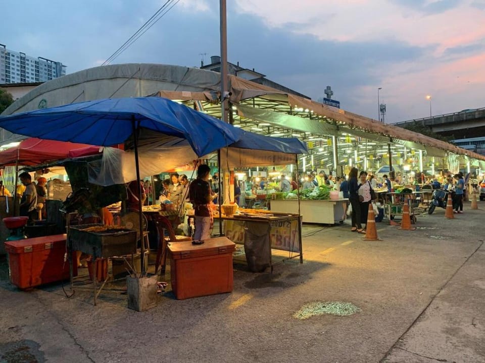 Gaiwandhanat Homestay4 near MRT, free WiFi Vacation rental in Bangkok