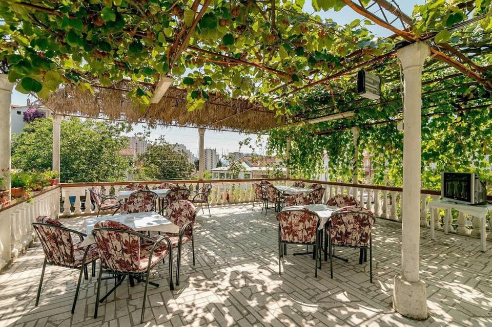 Triple Room with Sea View Apartment in Dubrovnik-Neretva County