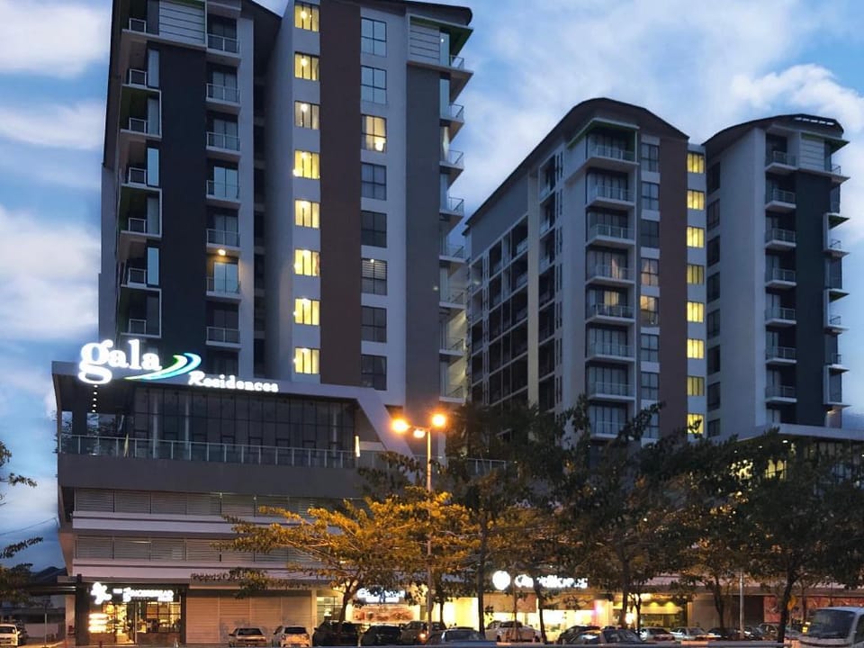 Mediterranean Sea - Gala Mediterranean Sea Beautiful Scenery Themed Homestay Apartment in Kuching