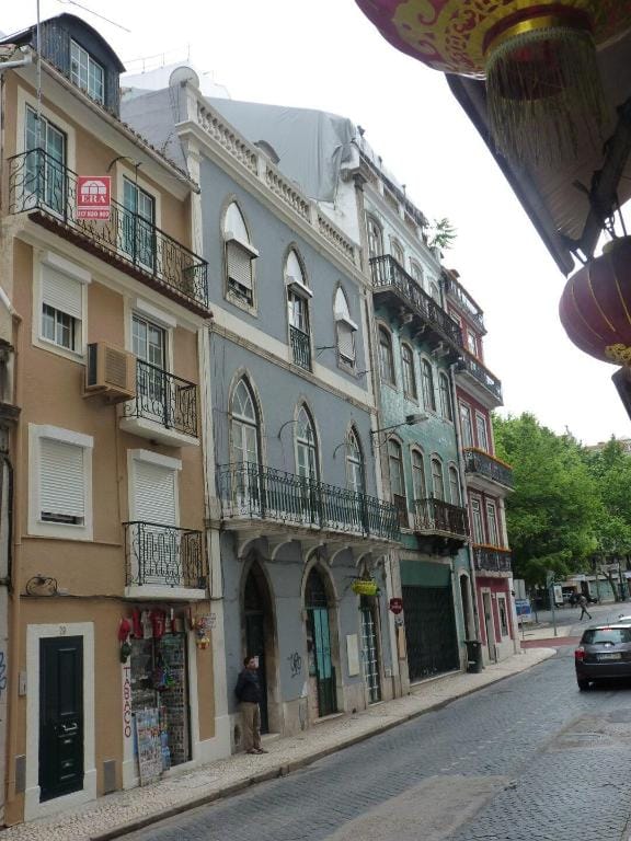PS LISBON FLATS-Av Liberdade IV - Clean&Safe Stamp Apartment in Lisbon