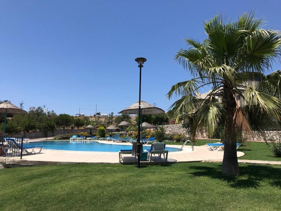 Bodrum Boğaziçi bölgesinde 2+1 Üst Kat Daire Apartment in Muğla Province