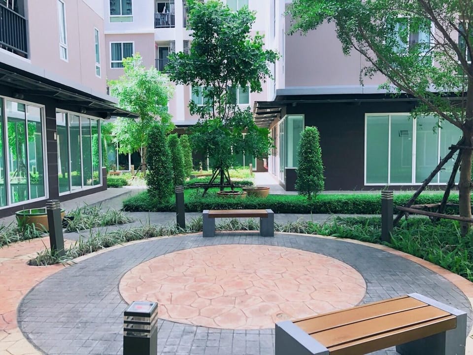 JW Top Floor Cozy Private Place @ DMK Airport Apartment in Bangkok