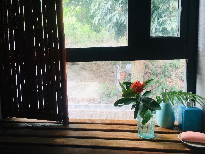 Chez Phuong-homestay Cat Ba with mountain view.  Vacation rental in Laos