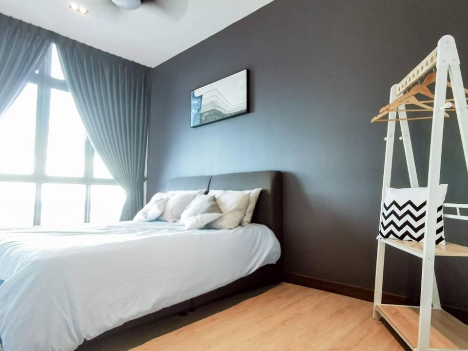 GreenHaven Designed SeaView 3Bedroom Netflix House Apartment in Johor