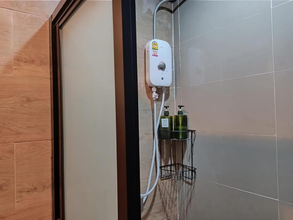 BB wong sawang Room 6 Apartment in Bangkok