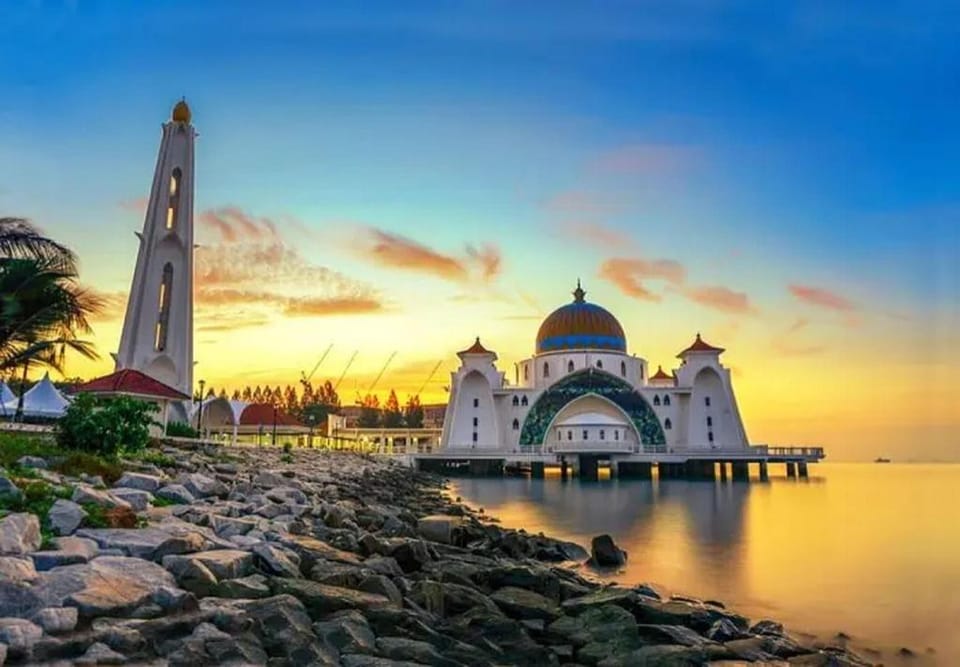 Once In Peninsula 5 pax Family room Apartment in Malacca