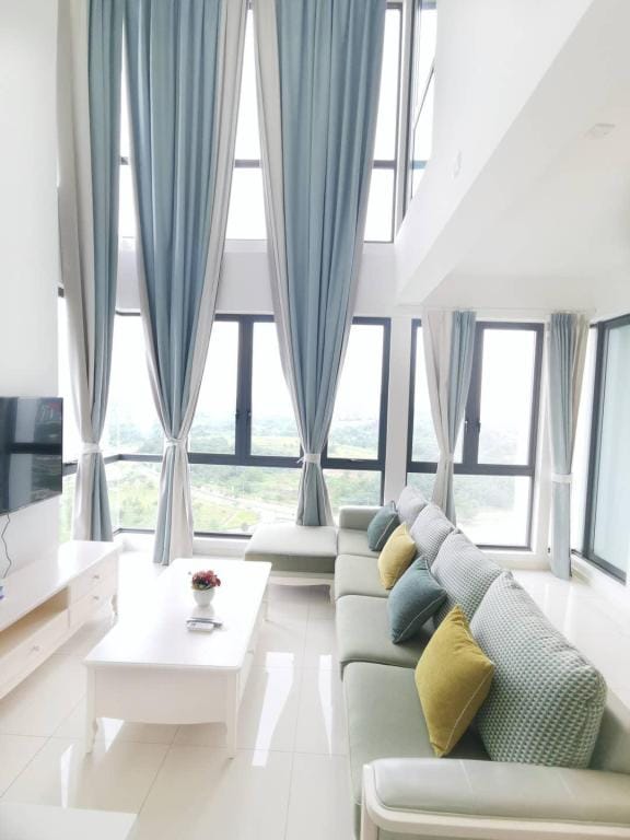 HomeOwner | Garden Duplex 3BR/21F〖Legoland,Medini〗 Vacation rental in Johor