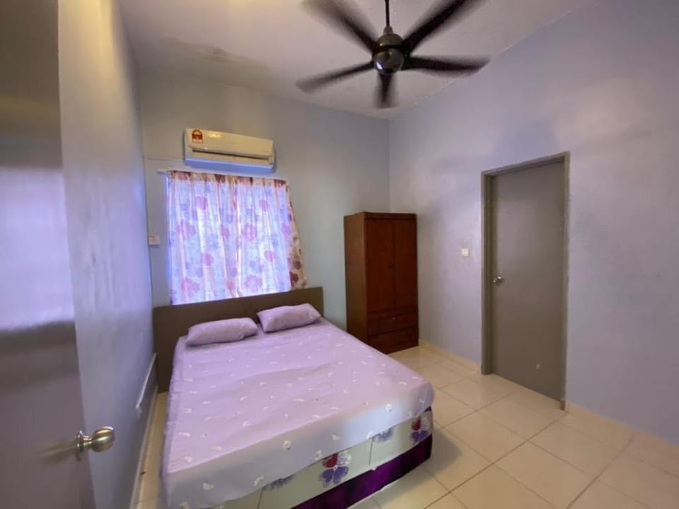 SuperLink house near SIC F1, KLIA, Enstek & Nilai Vacation rental in Negeri Sembilan, Malaysia