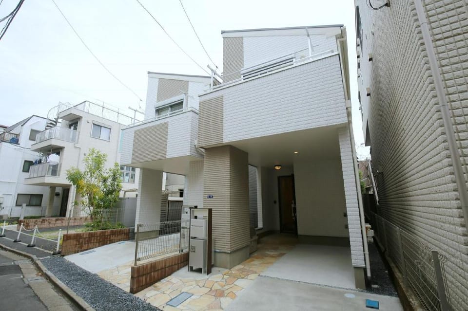 TD235 Spacious 4BR Home for 10 in Tokyo near JR Vacation rental in Japan