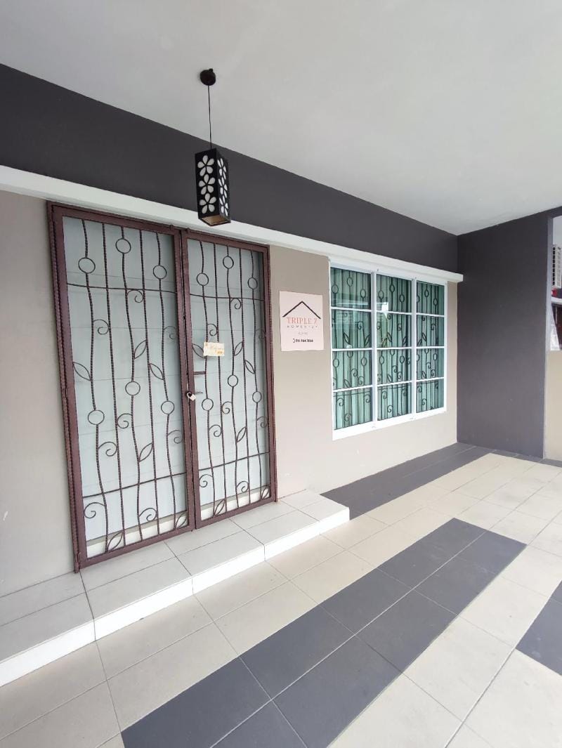 Triple Z Homestay - Landed (14 PAX) Vacation rental in Kuching