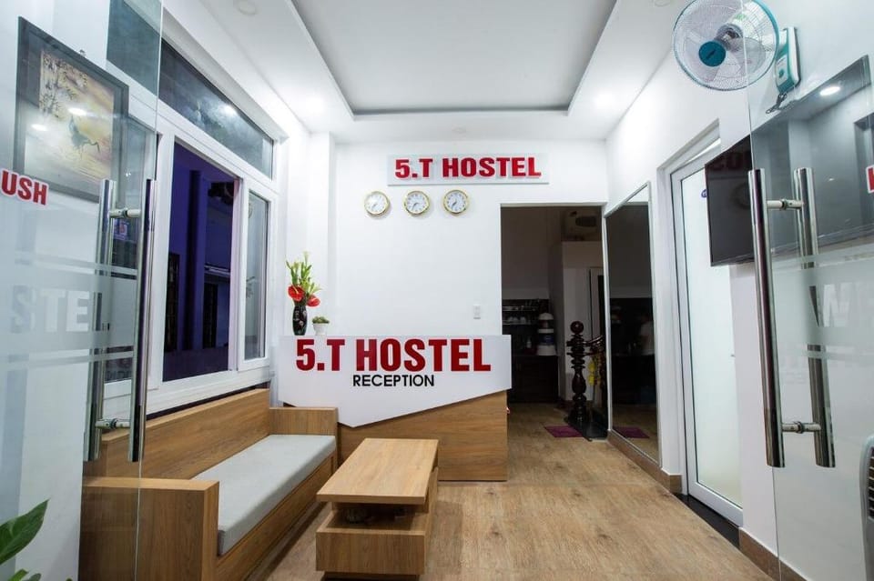 Five T Hostel Apartment in Laos