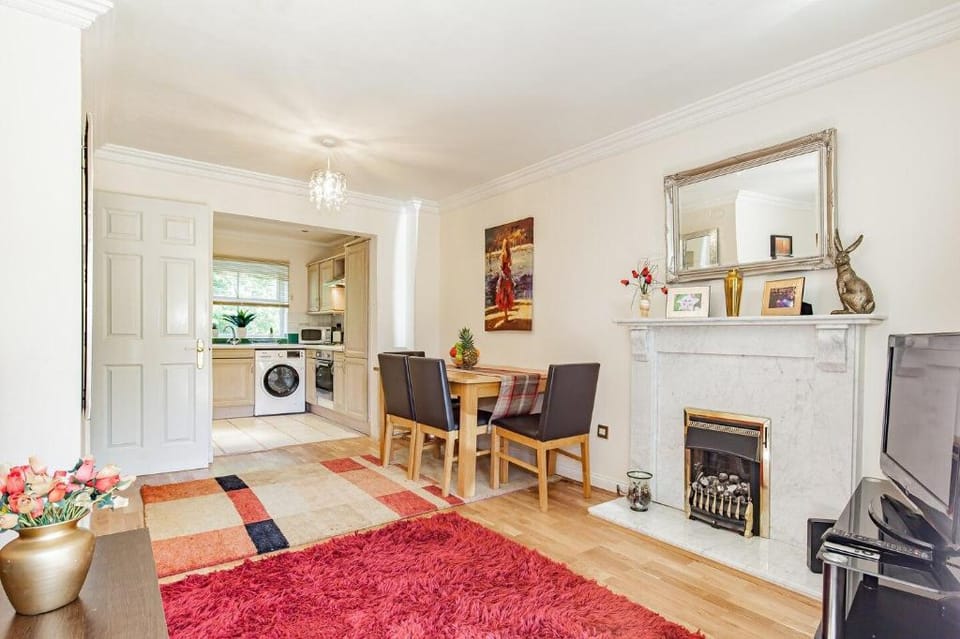 Central Oxford Canal-Side House with 2 Parking Vacation rental in Oxford
