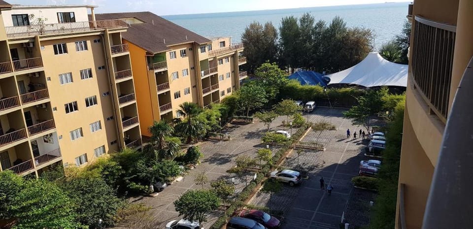 Romantic beach getaway,perfect honeymoon stroll. Apartment in Selangor, Malaysia