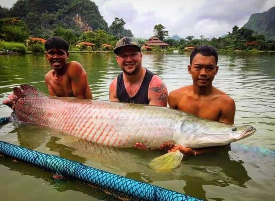 Fantastic Fishing and Mountain Views .Just Amazing Villa in Phang-nga Changwat