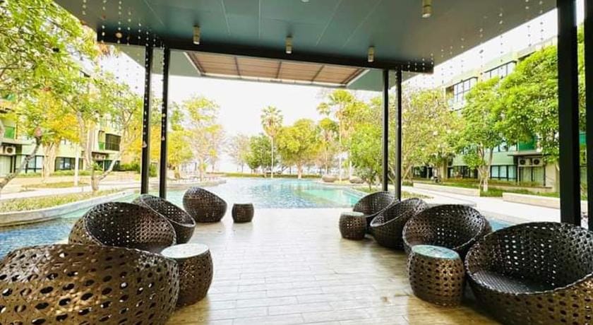 lumpini park beach Apartment in Thailand