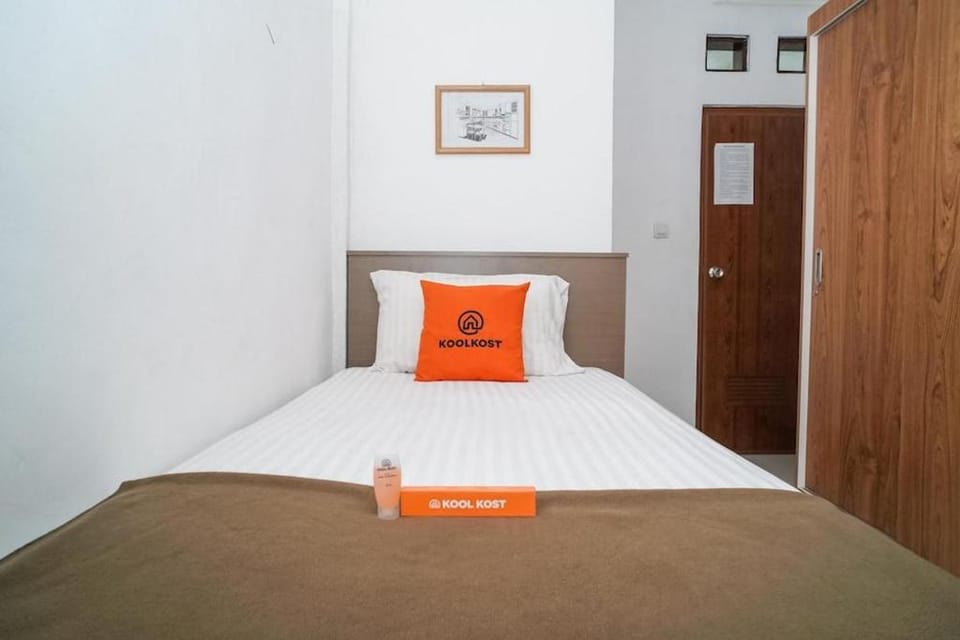 RedDoorz @ Batutulis Bogor by House of M Hotel in West Java