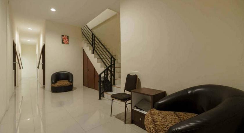 RedDoorz near RS Adam Malik Medan 2 Hotel in Indonesia