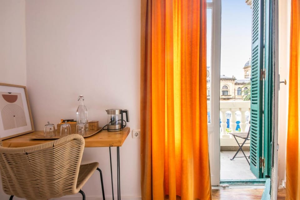 Belle Époque Self-check-in Guesthouse - Adults-Only Bed and Breakfast in San Sebastian