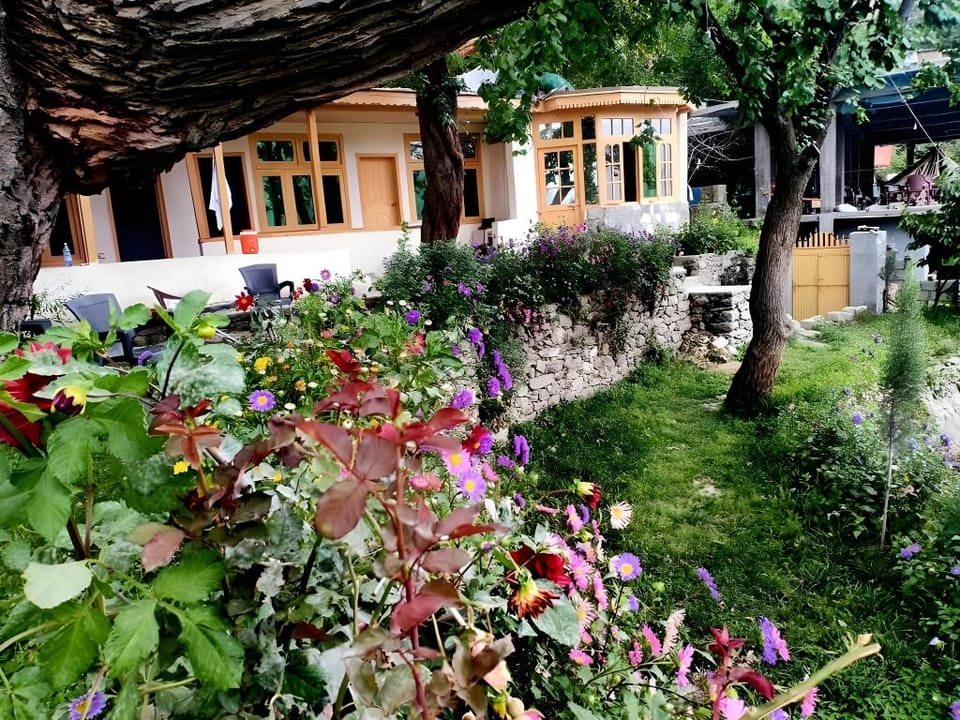 Mountain Refuge Guest House Hotel in Pakistan