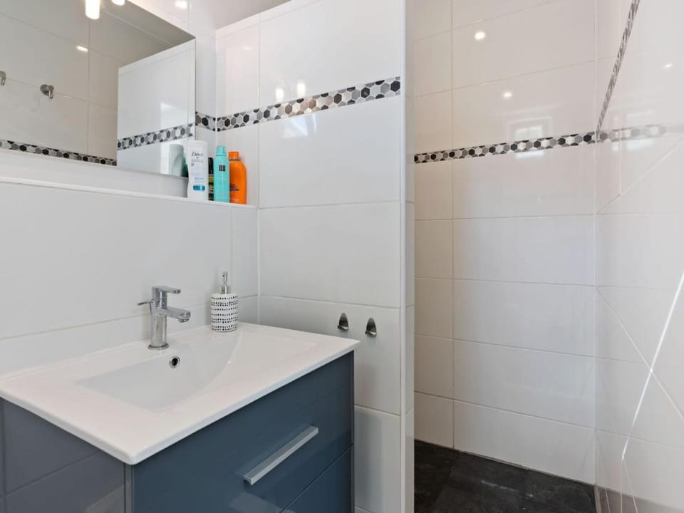 Urban Bungalow in Ecuras with Swimming Pool Vacation rental in Nouvelle-Aquitaine