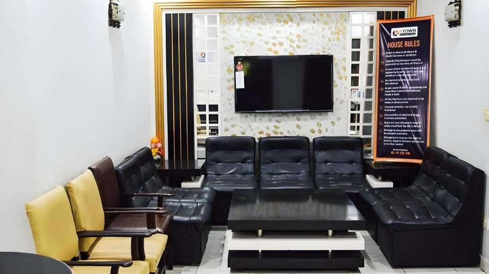 GOHO Rooms Badar Inn in Karachi