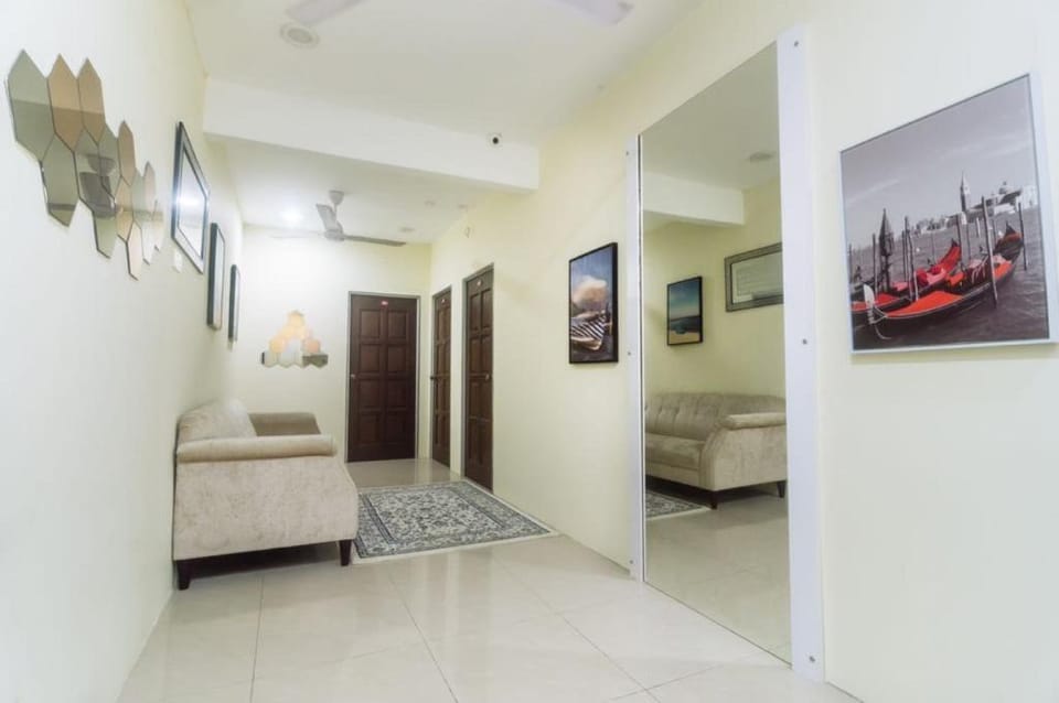 OYO 90090 Roselyn Inn 2 Hotel in Johor