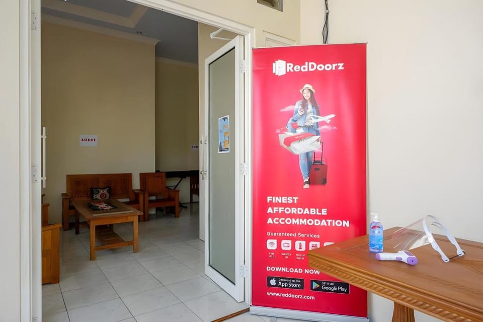 RedDoorz @ Jalan Raya Kaliwungu Selatan Kendal Hotel in Indonesia