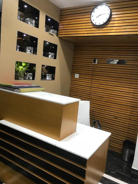 GOLDEN APPLE HOTEL Hotel in Kolkata