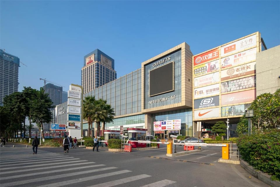 ROOMME Hotel Guangzhou Changlong South Village Wanbo CBD Apartment hotel in Guangzhou