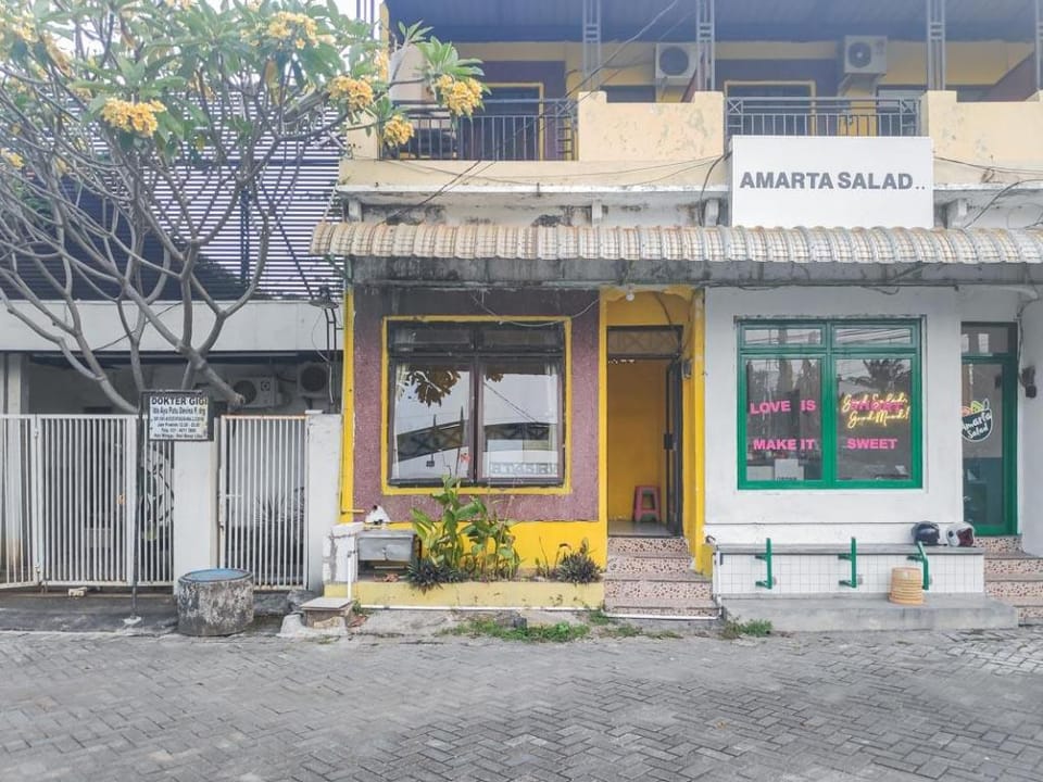 De Luck Homestay near Alun Alun Sidoarjo Hotel in East Java
