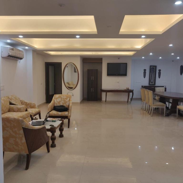 TAJ HOME STAY Hotel in Delhi