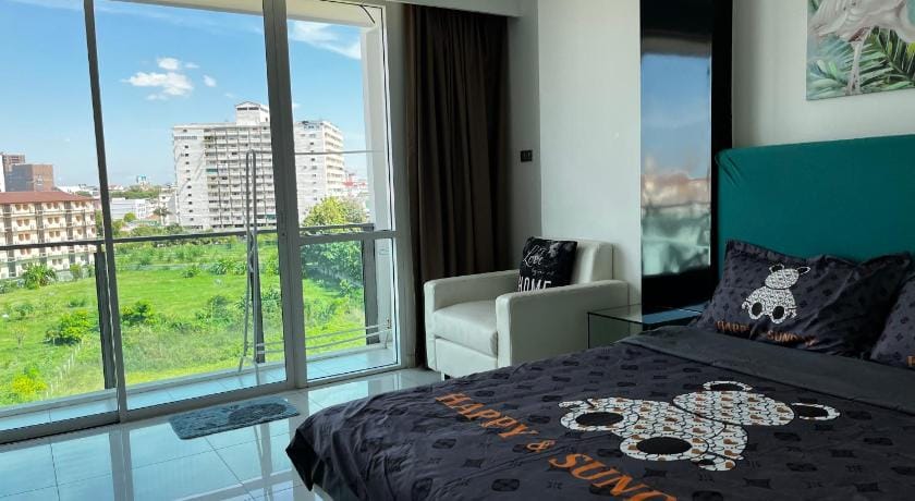 CCR by aha smartstay Apartment in Pattaya City