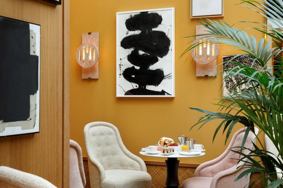 Le Belgrand Hotel Paris Champs Elysees, Tapestry by Hilton Hotel in Paris