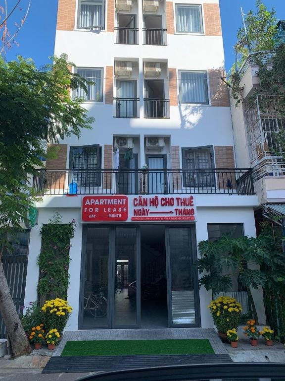 Salt house, large room with balcony Apartment in Nha Trang