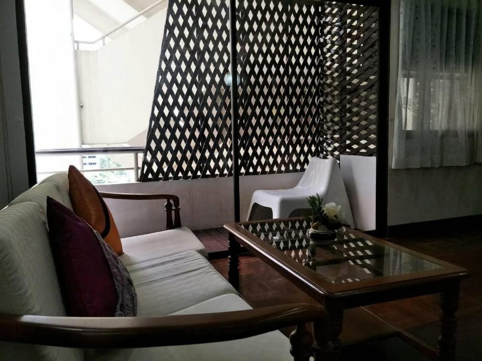 Saranjai Mansion Apartment in Bangkok