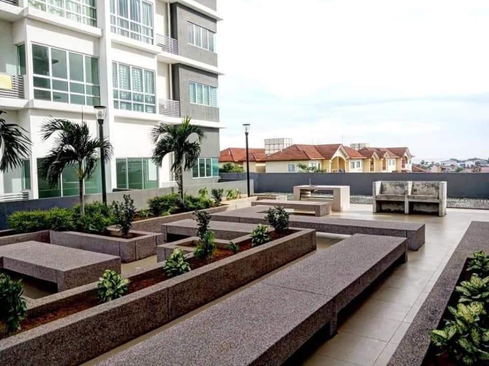 Sekinchan View Homestay 127 @ 高楼 [看海~稻田］ Apartment in Selangor, Malaysia