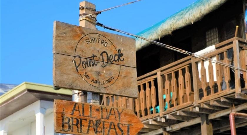 Surfer's Point Deck Bed and Breakfast in San Juan