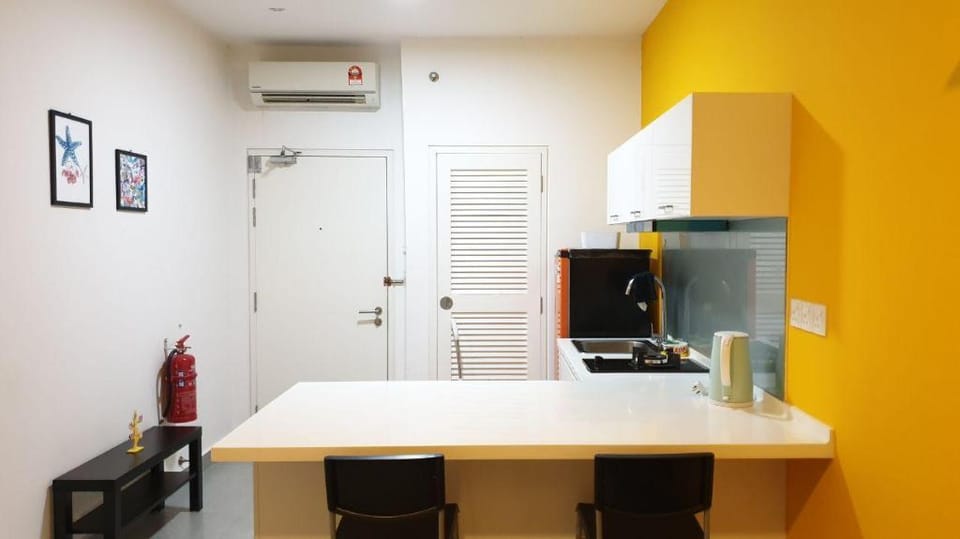 YL 1 Bedroom @ KANVAS SOHO WiFi Netflix KLIA Apartment in Selangor, Malaysia