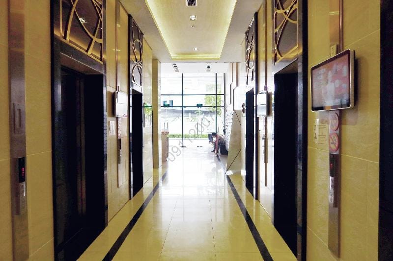 Luxurious apartment with balcony&pool to near D1 Apartment in Ho Chi Minh City