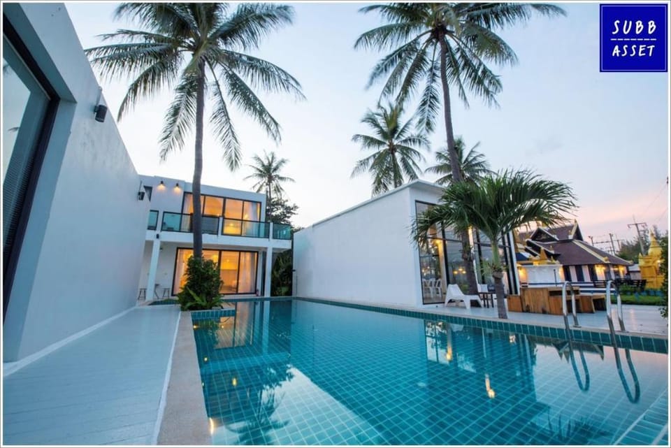 BeachFrontPoolvilla for 20 people | Pranburi Beach Villa in Hua Hin District