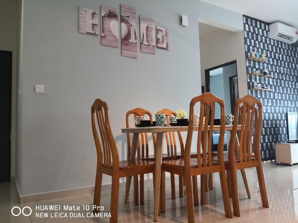 Mcz homestay@ipoh town#2cars#7paxs#2rooms#wifi Apartment in Ipoh