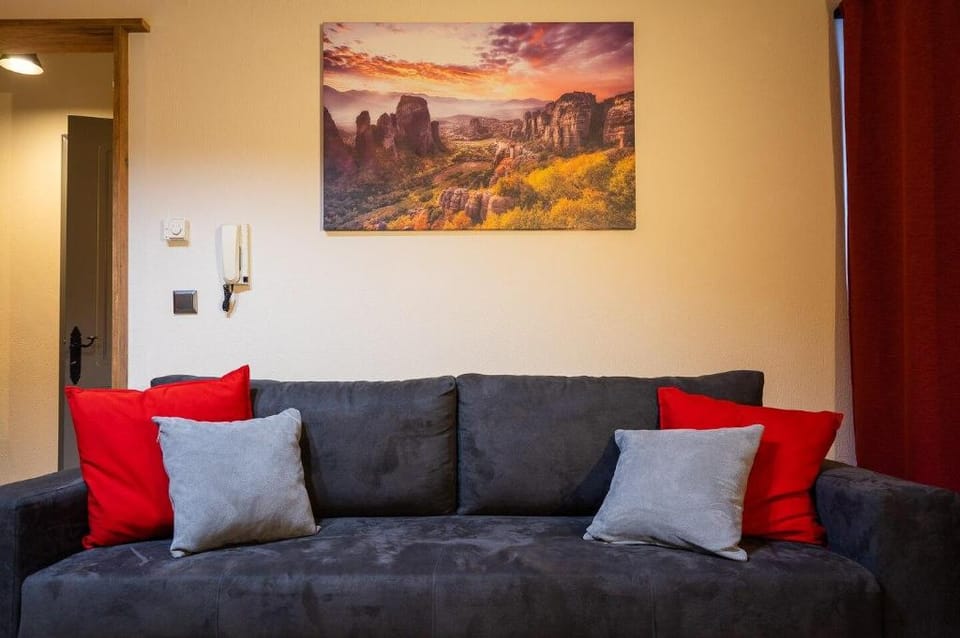 Kalambaka center apartment with Meteora View Apartment in Kalabaka