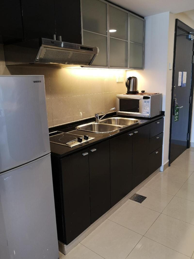 Moonlight suites 4pax @ Sunway Pyramid Apartment in Subang Jaya