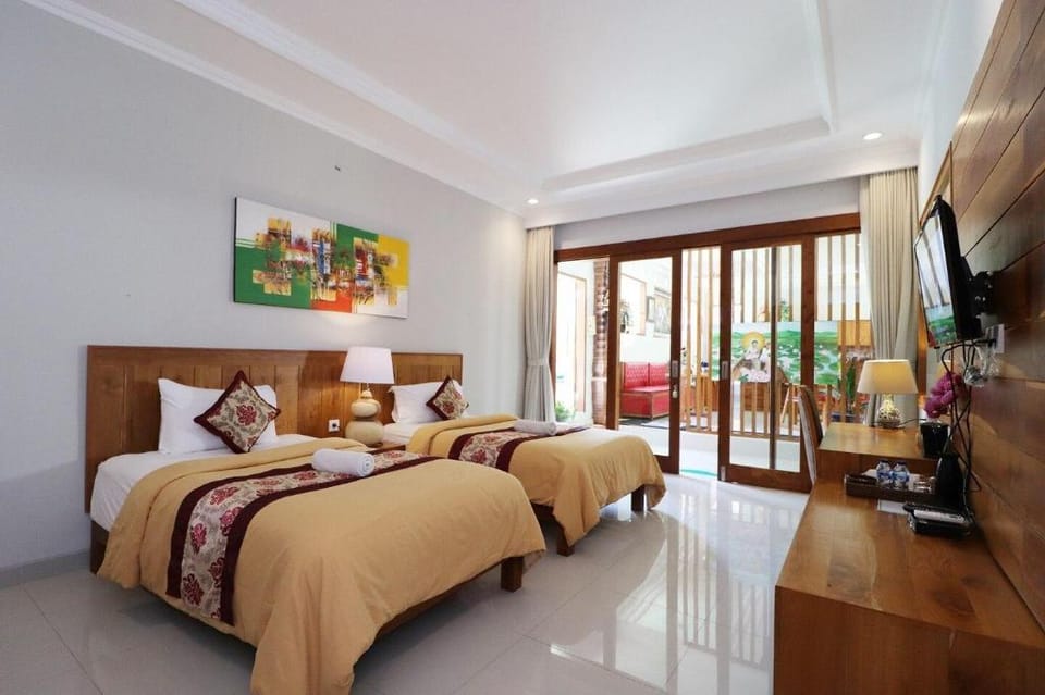 EightBR Brand New Villa with Pool in Canggu Vacation rental in North Kuta