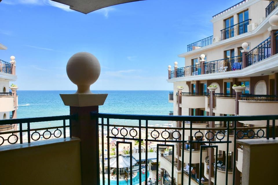 Golden Rainbow VIP Residence Hotel in Sunny Beach
