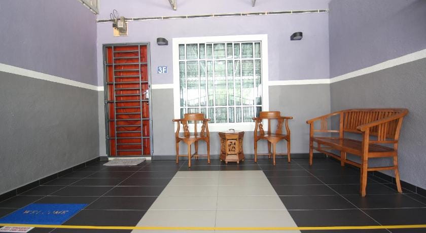 Homestay Hj Esmon 3 UTHM Parit Raja Vacation rental in Johor