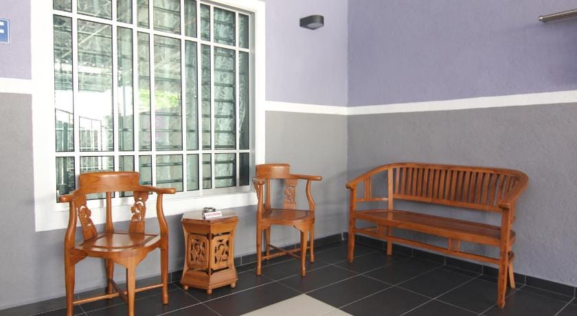 Homestay Hj Esmon 3 UTHM Parit Raja Vacation rental in Johor