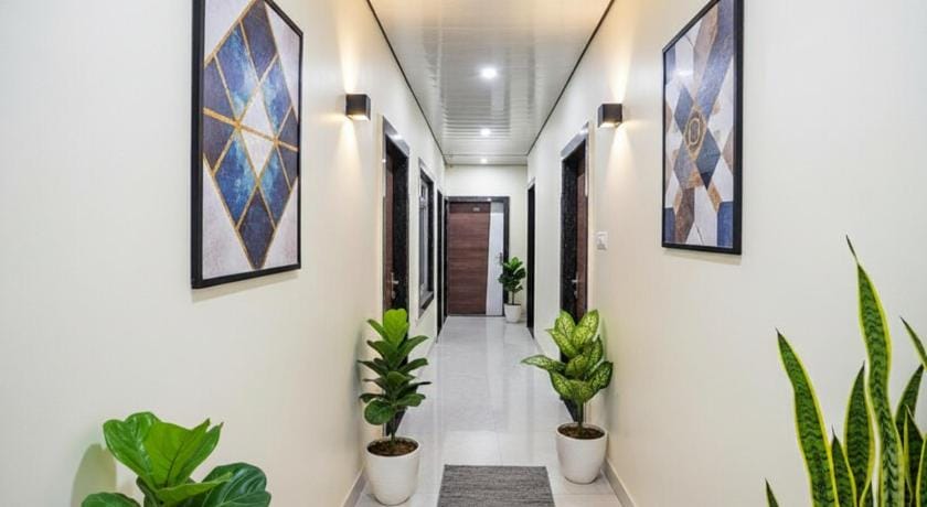 Collection O Insight Inn Near Gomti Riverfront Park Hotel in Lucknow