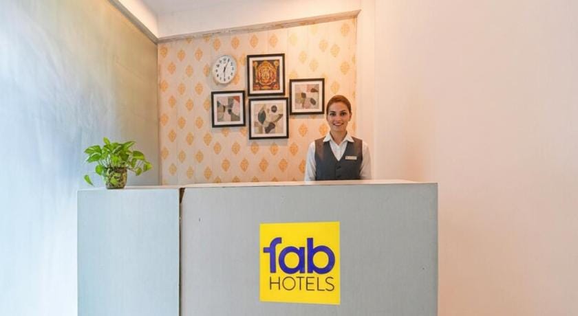 Collection O Insight Inn Near Gomti Riverfront Park Hotel in Lucknow